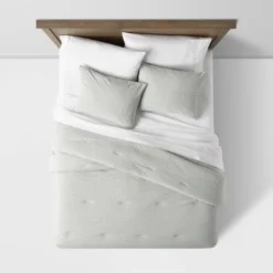 Clipped Linework Comforter & Sham Set - Threshold™ -Household Items Sale GUEST 33d76bb3 86fc 4919 9337 c802a0103bfa